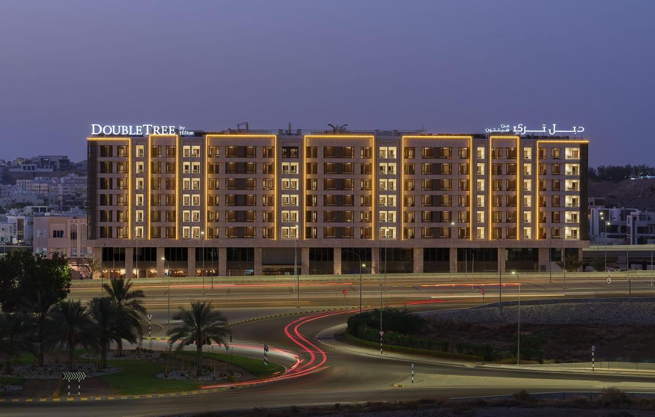 Doubletree By Hilton Muscat Qurum Exteriör bild