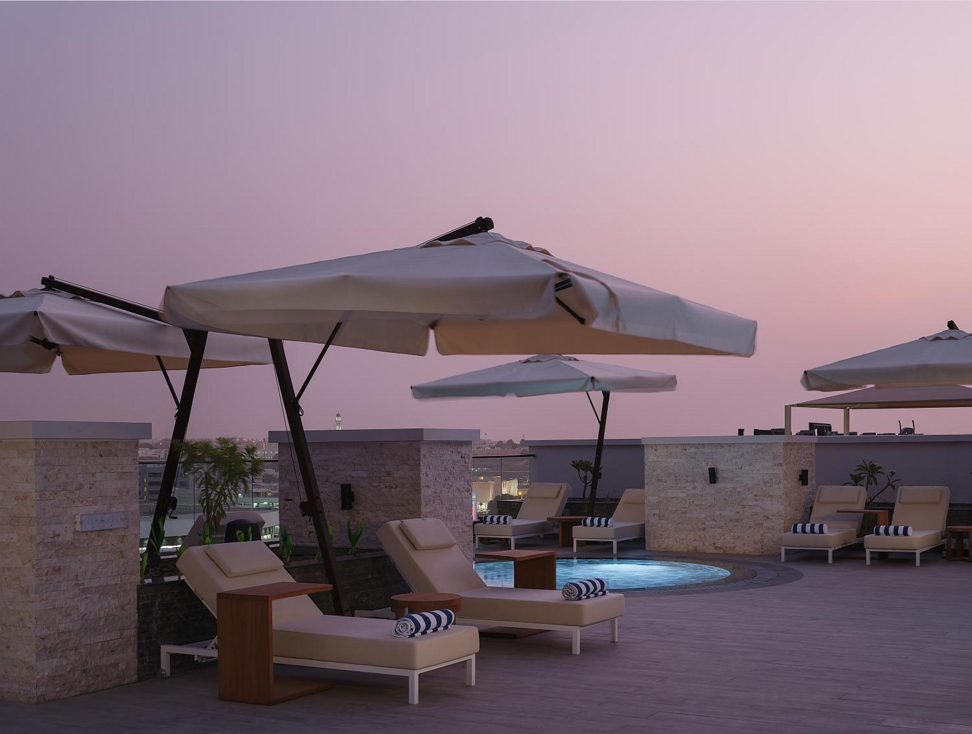 Doubletree By Hilton Muscat Qurum Exteriör bild